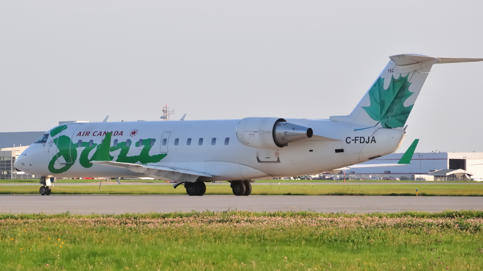 C-FDJA · Bombardier CRJ-200ER · (YUL / CYUL)