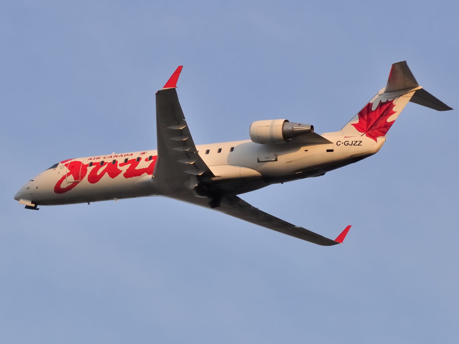 C-GJZZ · Bombardier CRJ-200ER · (YUL / CYUL)