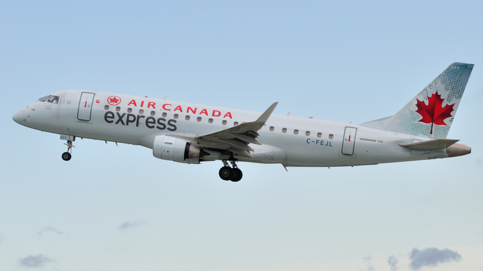 C-FEJL (17000095) Embraer 170-200STD