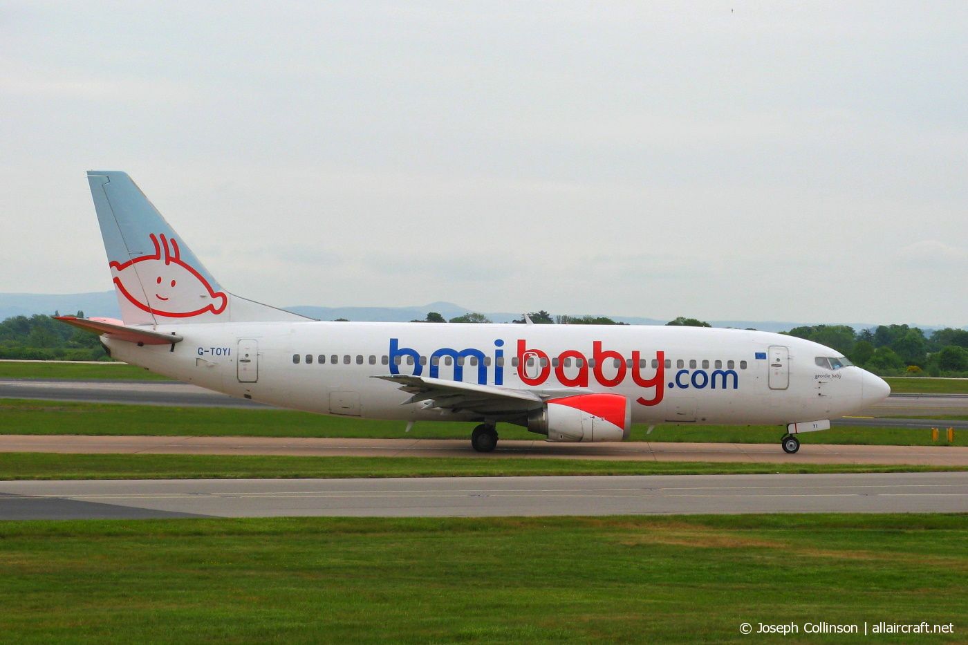 G-TOYI · Boeing 737-3Q8 · (MAN / EGCC)