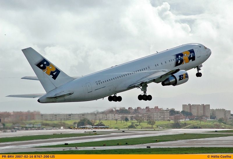 PR-BRV (cn 22569) Boeing 767-231ER