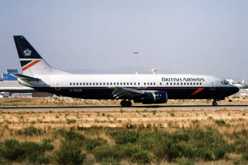 G-DOCR (cn 25851) Boeing 737-436