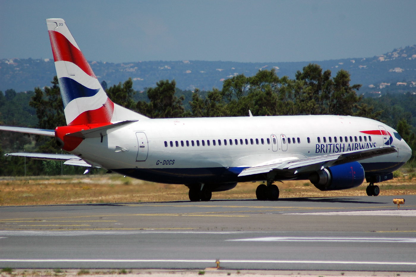 G-DOCS · Boeing 737-436 · (FAO / LPFR)