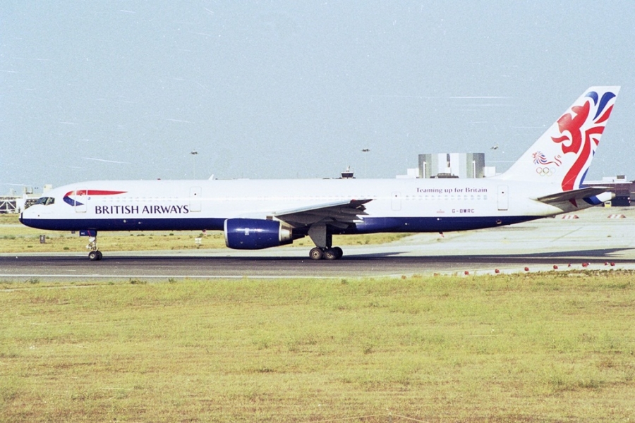 G-BMRC · Boeing 757-236 · (LIS / LPPT)