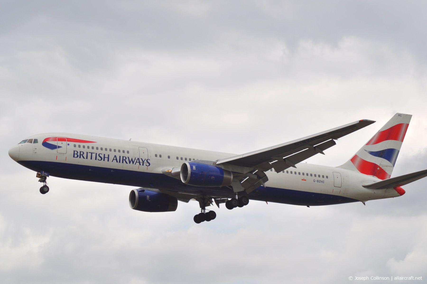 G-BZHC (29232) 1998 Boeing 767-336(ER)