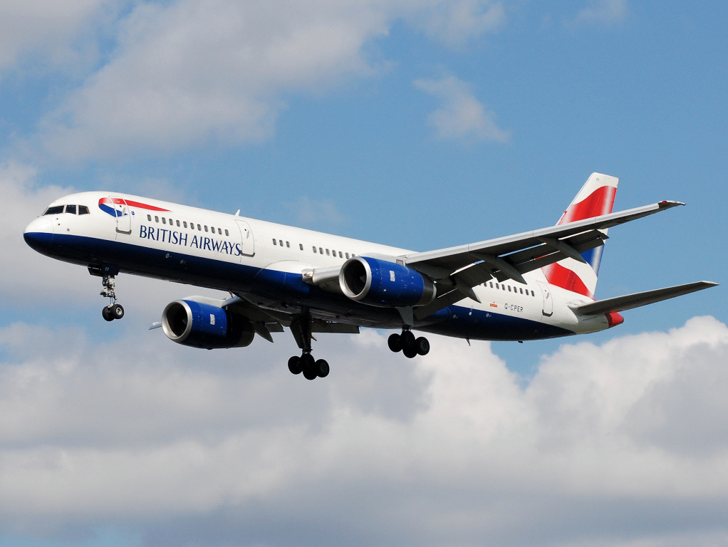 G-CPER · Boeing 757-236 · (LHR / EGLL)