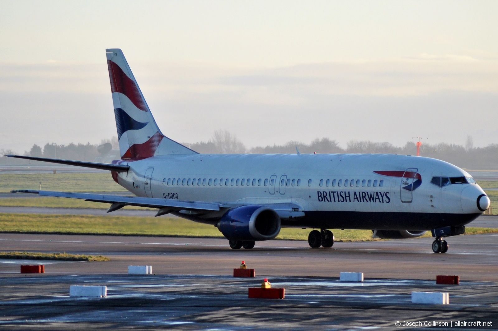 G-DOCG · Boeing 737-436 · (MAN / EGCC)