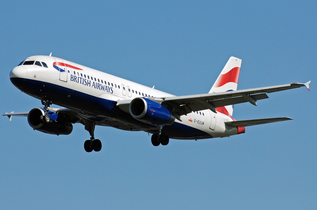 G-EUUM · Airbus A320-232 · (LHR / EGLL)