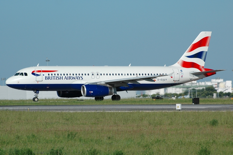 G-EUUY · Airbus A320-232 · (LIS / LPPT)