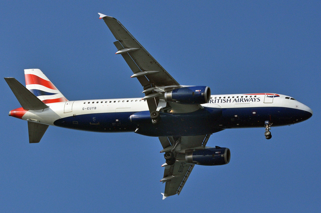 G-EUYB · Airbus A320-232 · (CPH / EKCH)