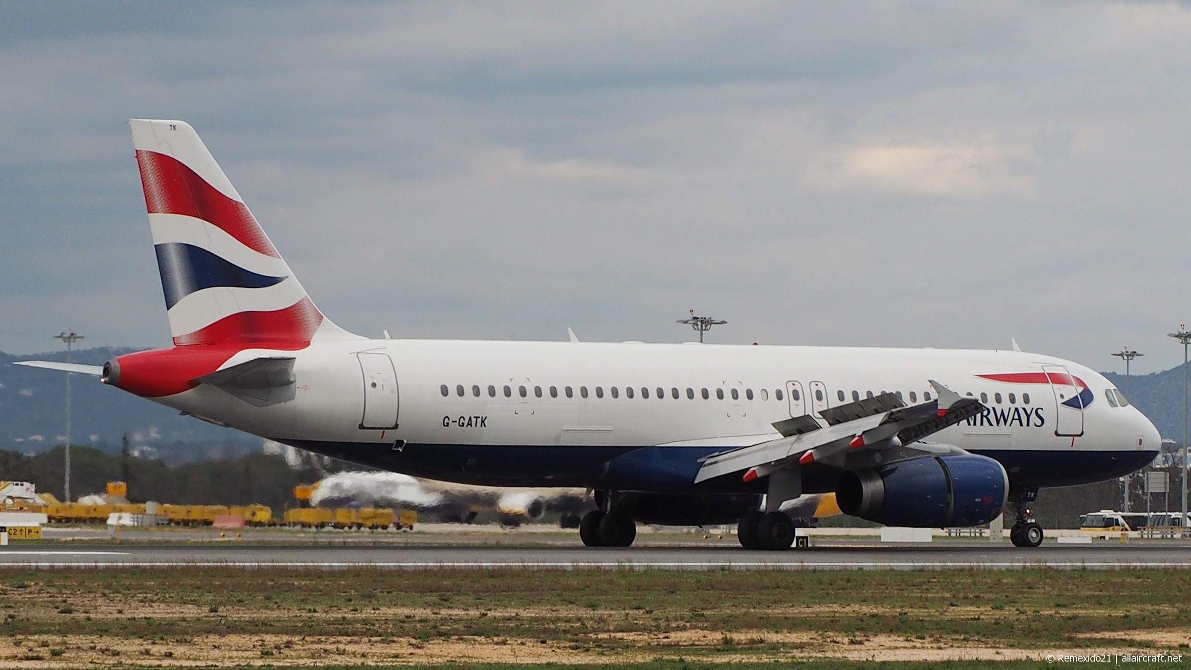 G-GATK · Airbus A320-233 · (FAO / LPFR)