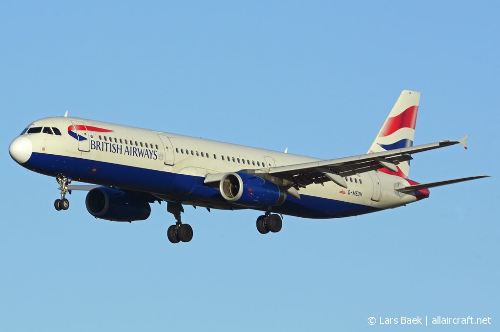 G-MEDN (3512) 2008 Airbus A321-231