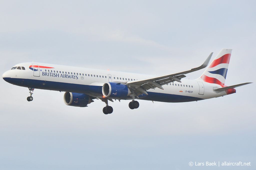 G-NEOP (8469) 2019 Airbus A321-251NX