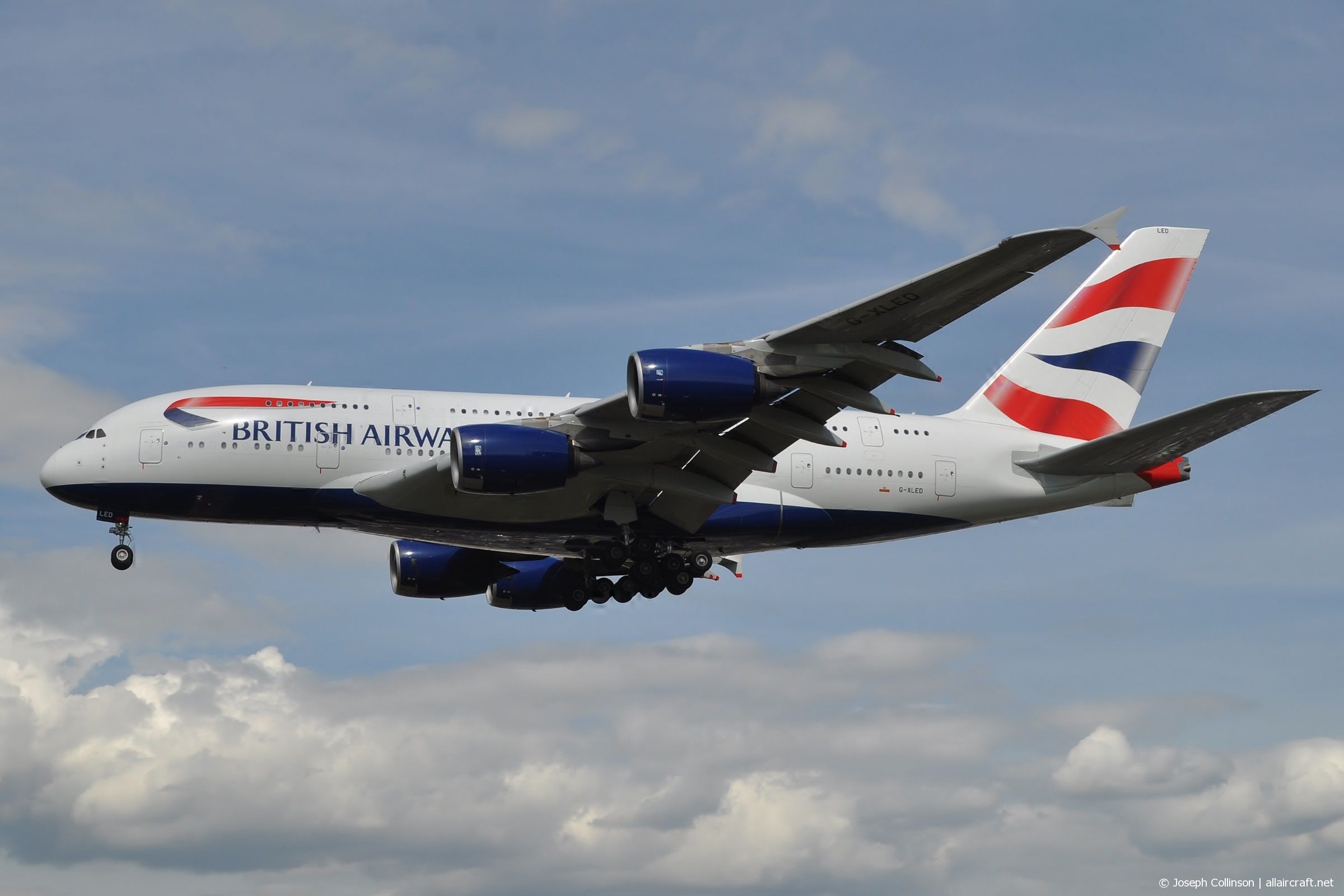 G-XLED · Airbus A380-841 · (LHR / EGLL)