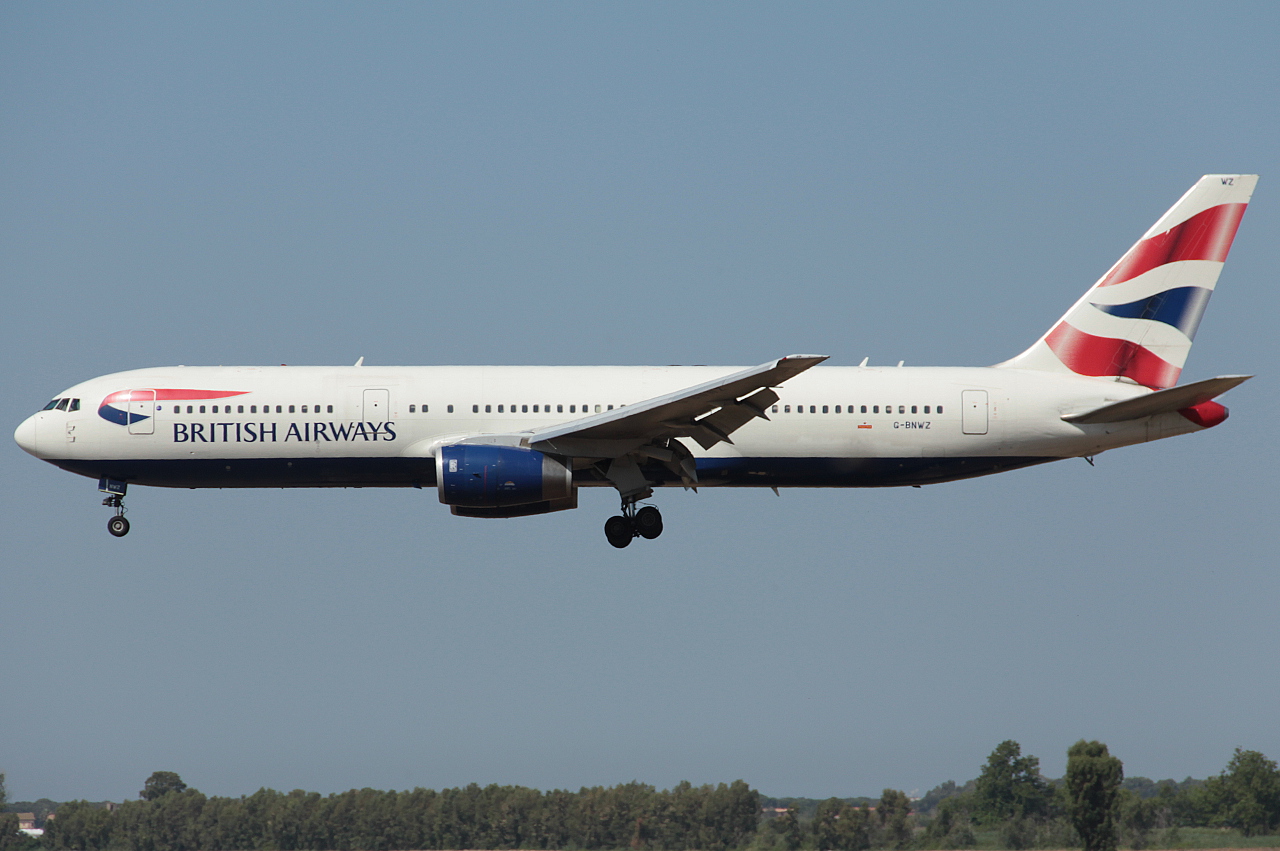 G-BNWZ (25733) 1997 Boeing 767-336ER