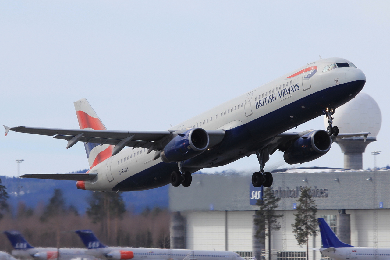 G-EUXI · Airbus A321-231 · (OSL / ENGM)