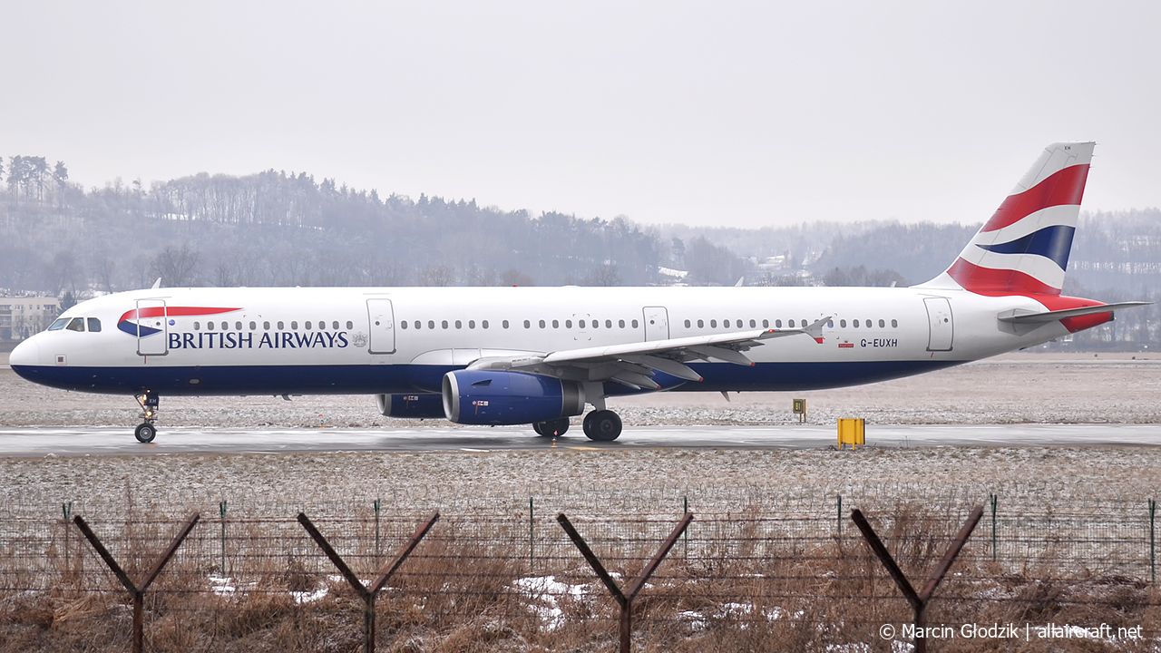 G-EUXH (2363) 2004 Airbus A321-231