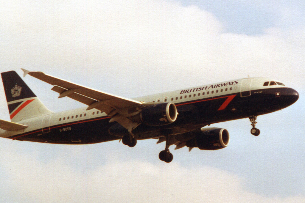 G-BUSG · Airbus A320-211 · (LHR / EGLL)
