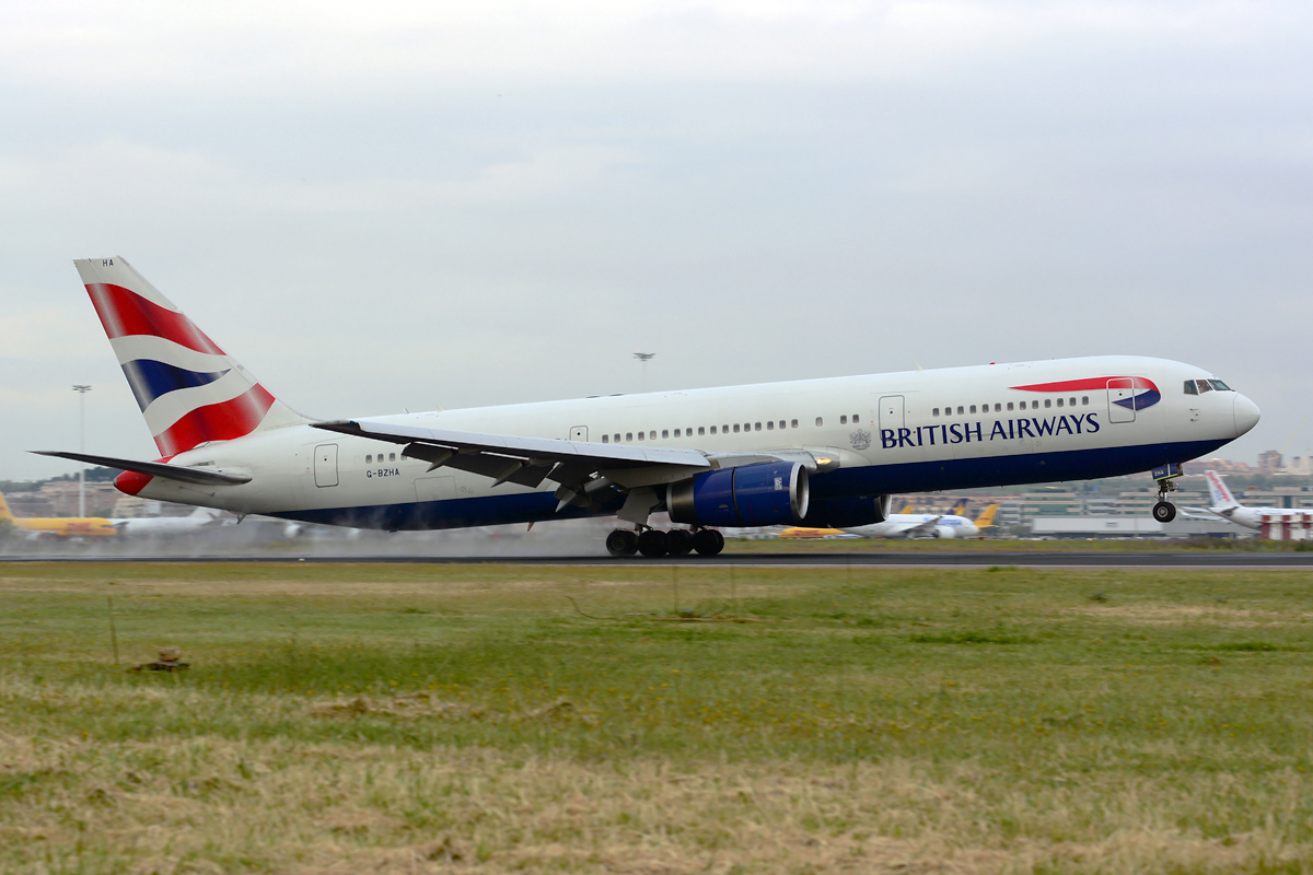 G-BZHA (29230) 1998 Boeing 767-336ER