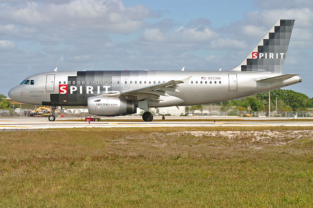 N523NK · Airbus A319-132 · (FLL / KFLL)