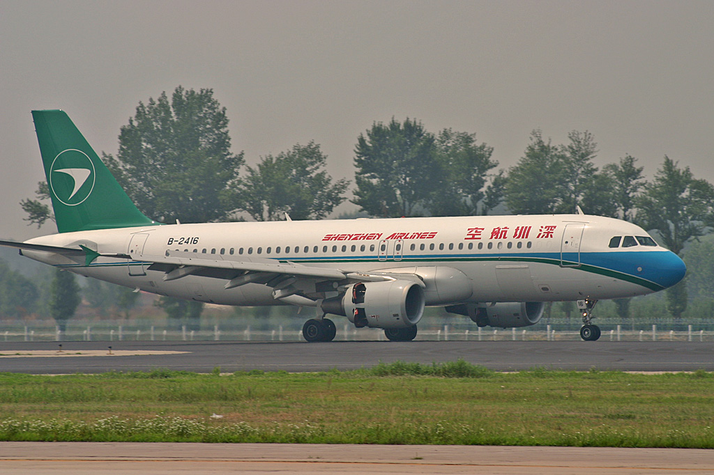 B-2416 · Airbus A320-214 · (PEK / ZBAA)