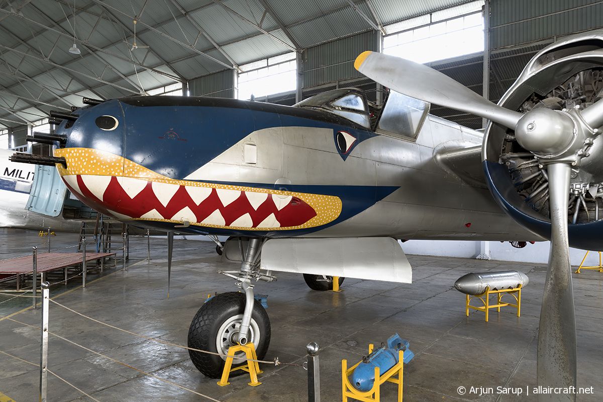 M-265 · Douglas B-26B Invader · (JOG / WAHH)