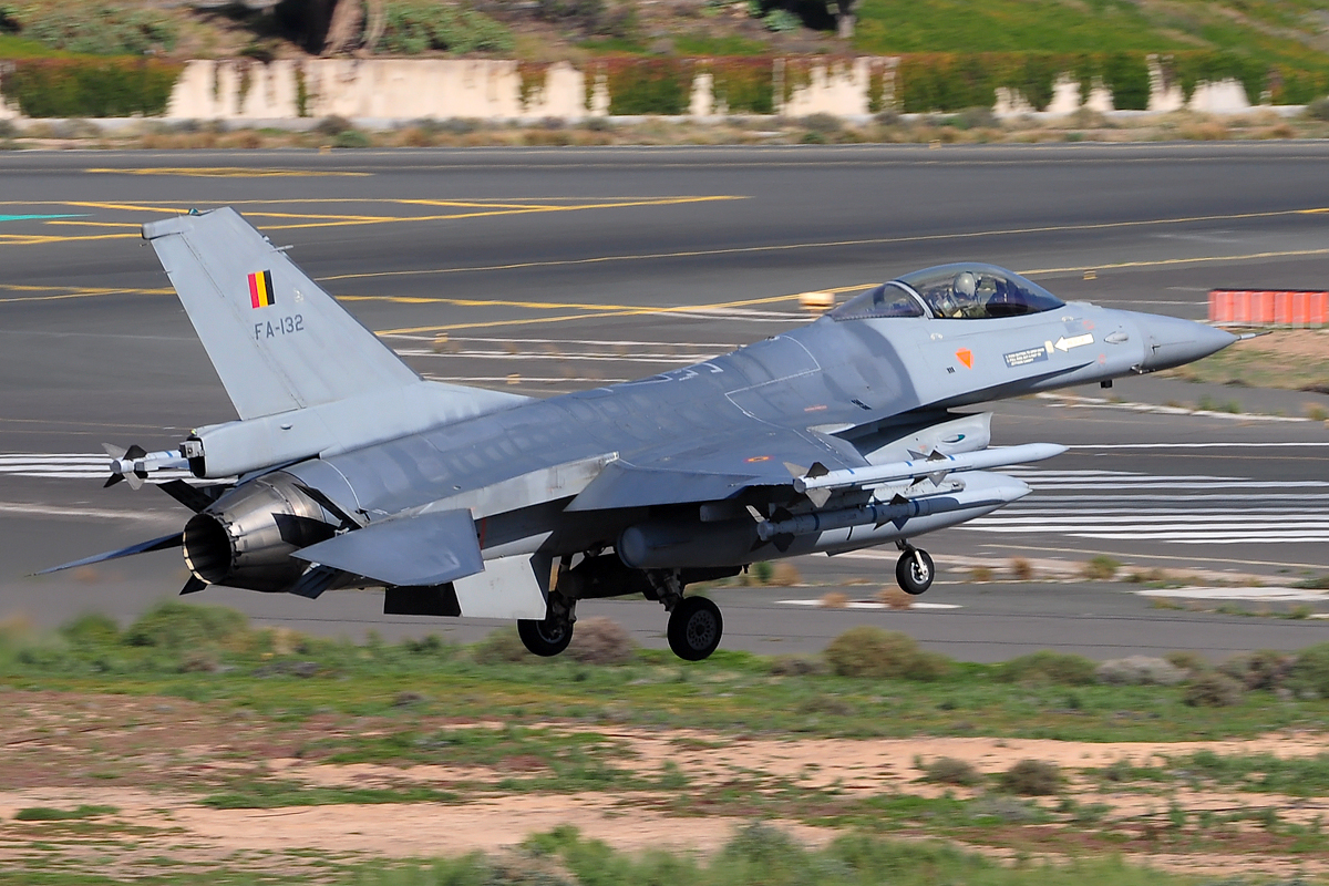FA-132 (6H-132) 1991 SABCA F-16AM Fighting Falcon