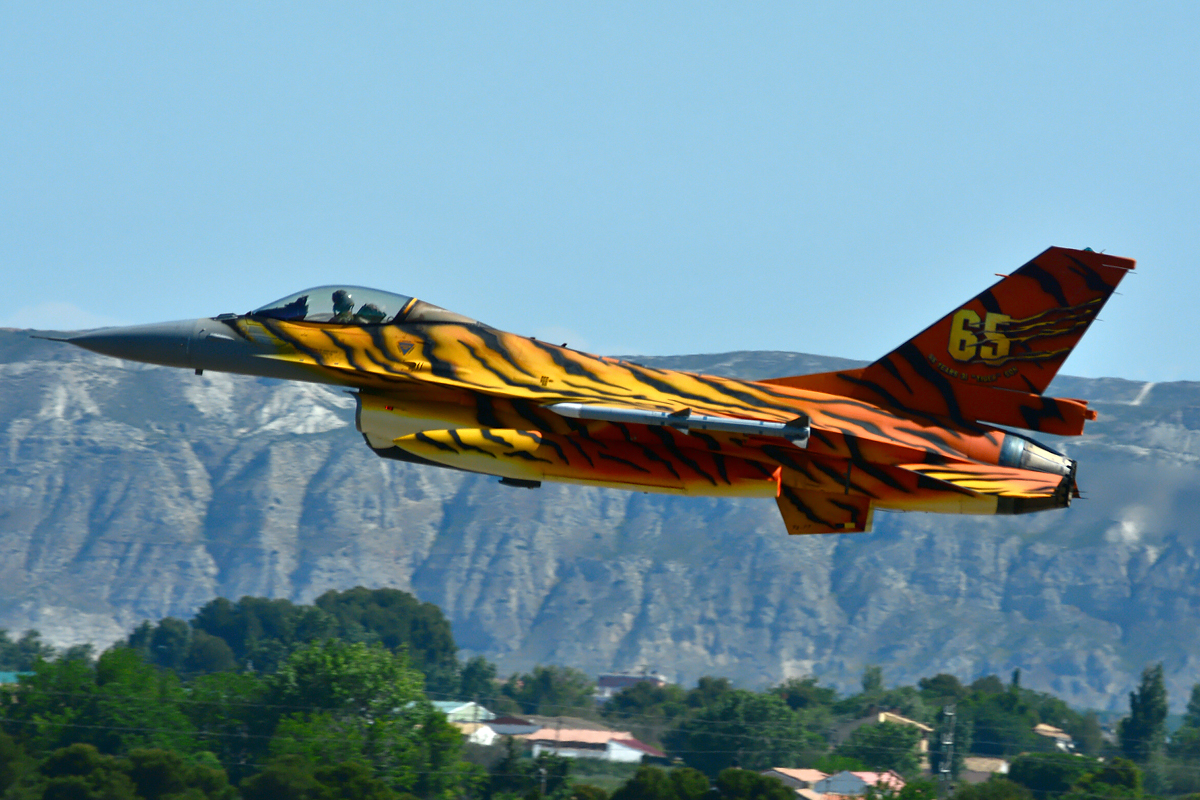 FA-77 (6H-77) 1980 SABCA F-16AM Fighting Falcon
