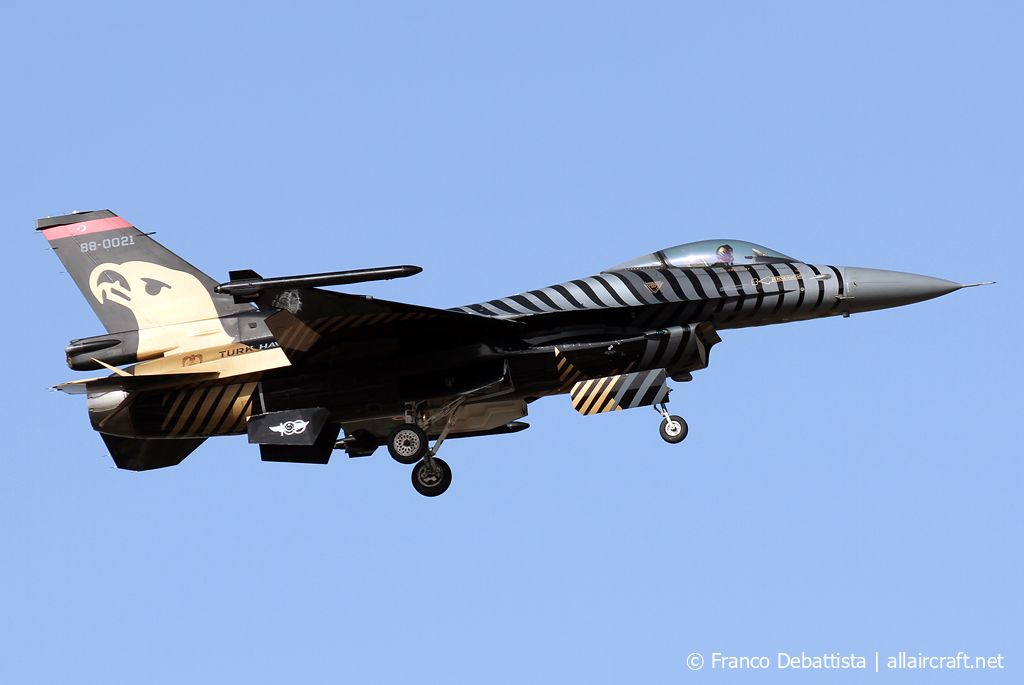 88-0021 (4R-23) General Dynamics F-16C Fighting Falcon
