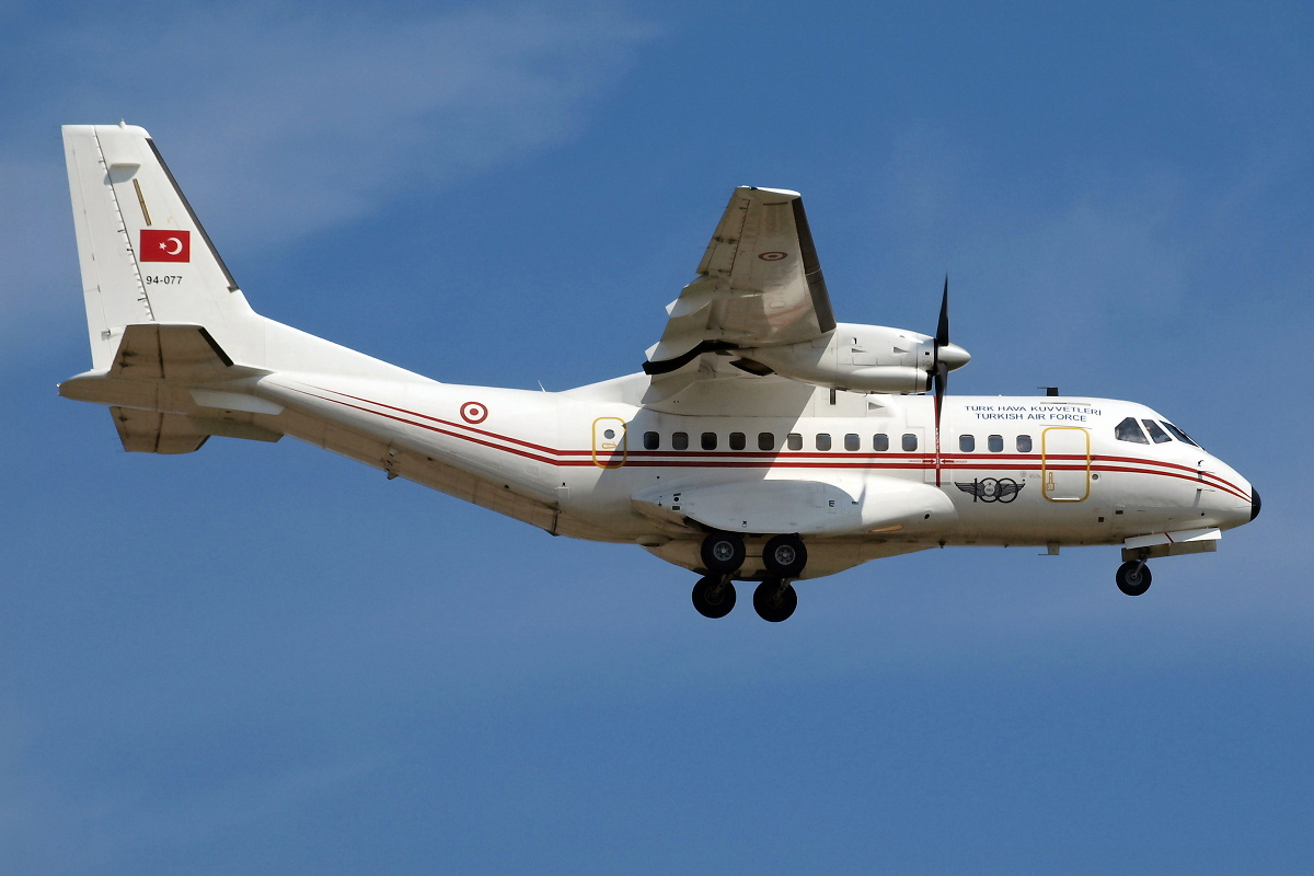 94-077 (C077) 1994 CASA CN-235-100M