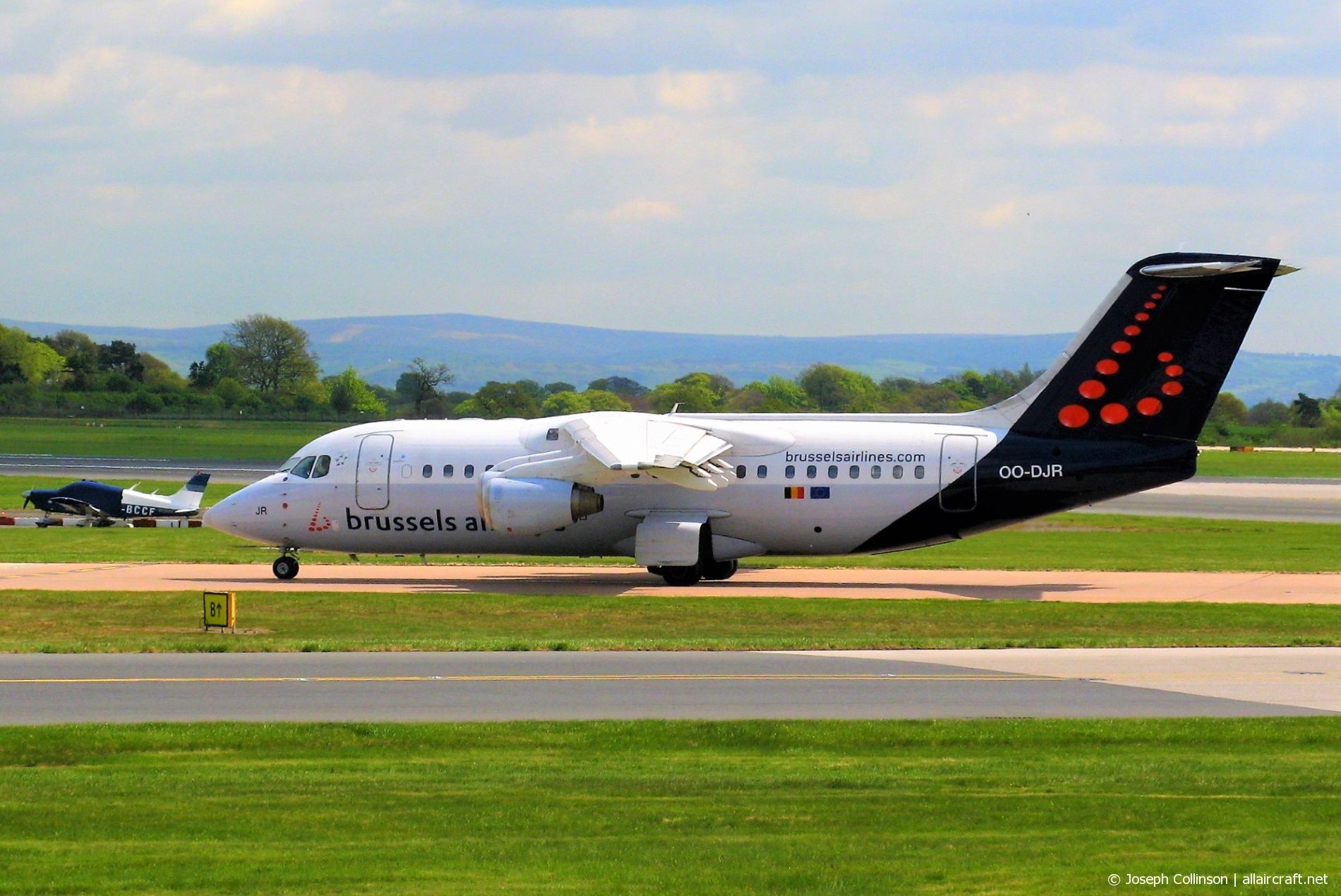 OO-DJR (cn E2290) BAe Avro RJ85