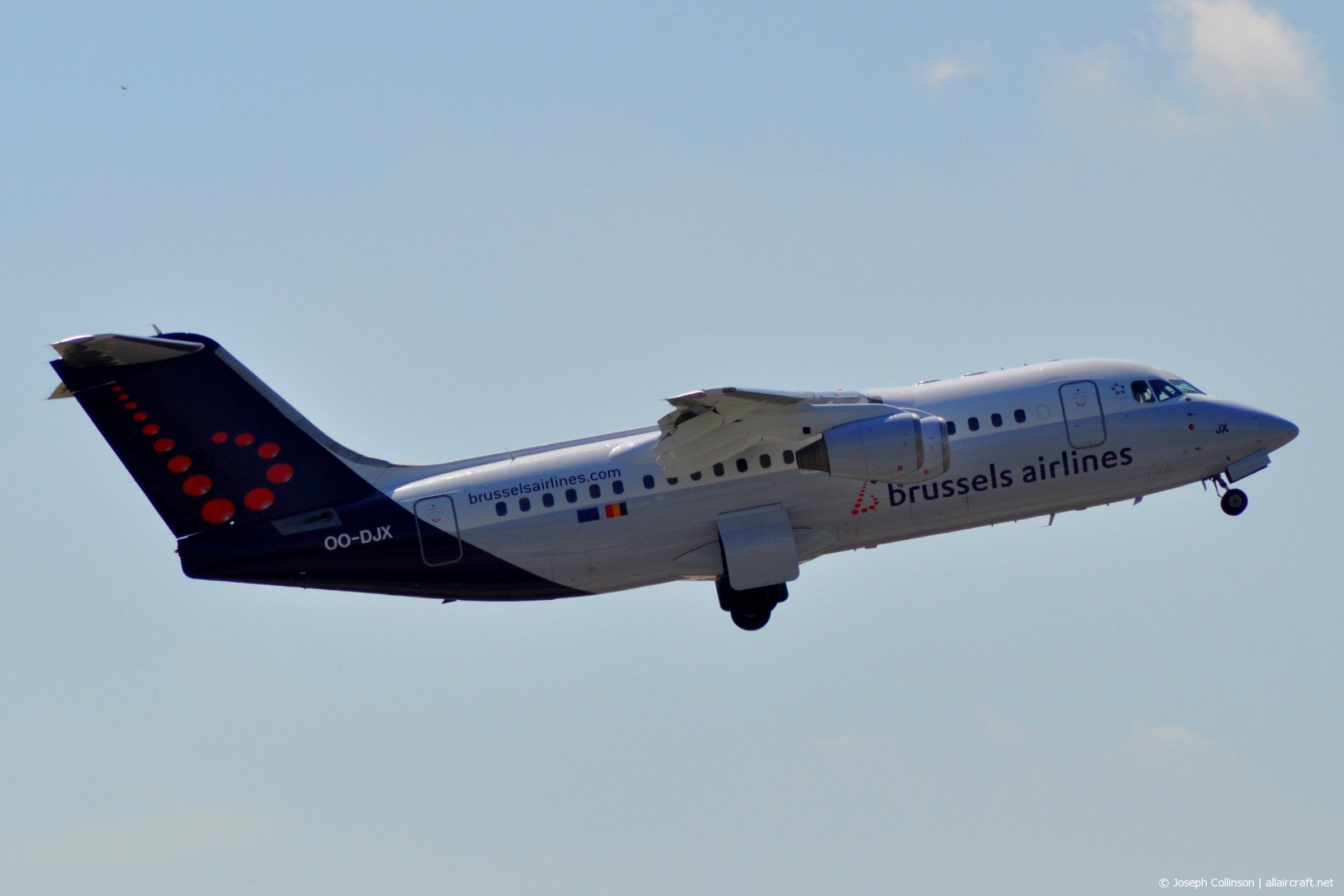 OO-DJX · British Aerospace Avro RJ85 · (MAN / EGCC)