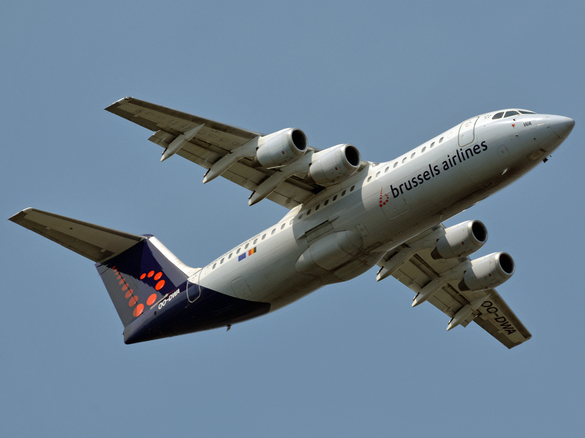 OO-DWA · British Aerospace Avro RJ100 · (CPH / EKCH)