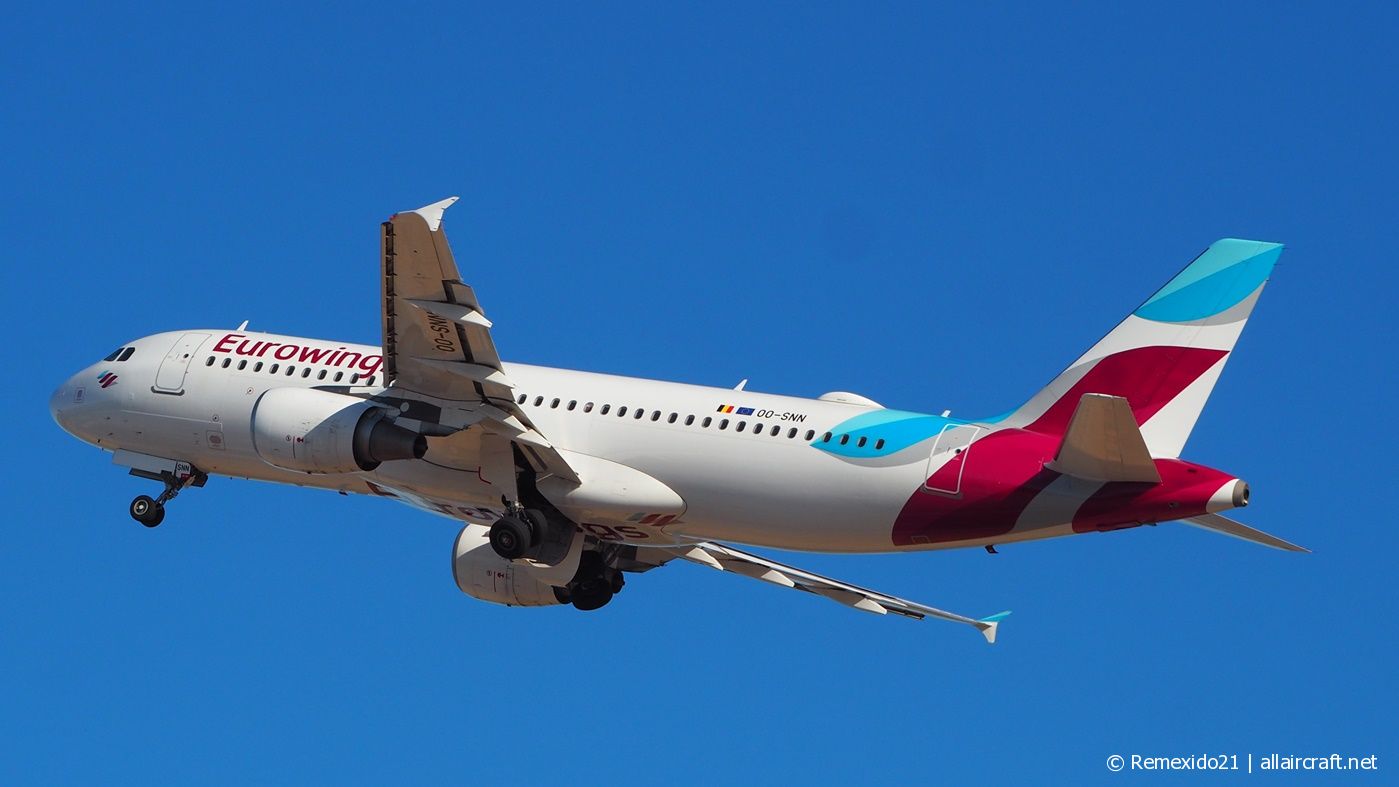 OO-SNN (4269) 2010 Airbus A320-214