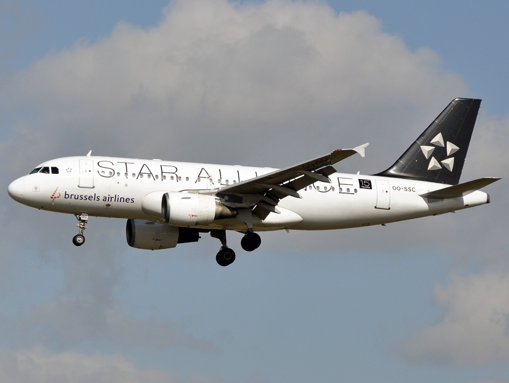 OO-SSC (cn 1086) Airbus A319-112