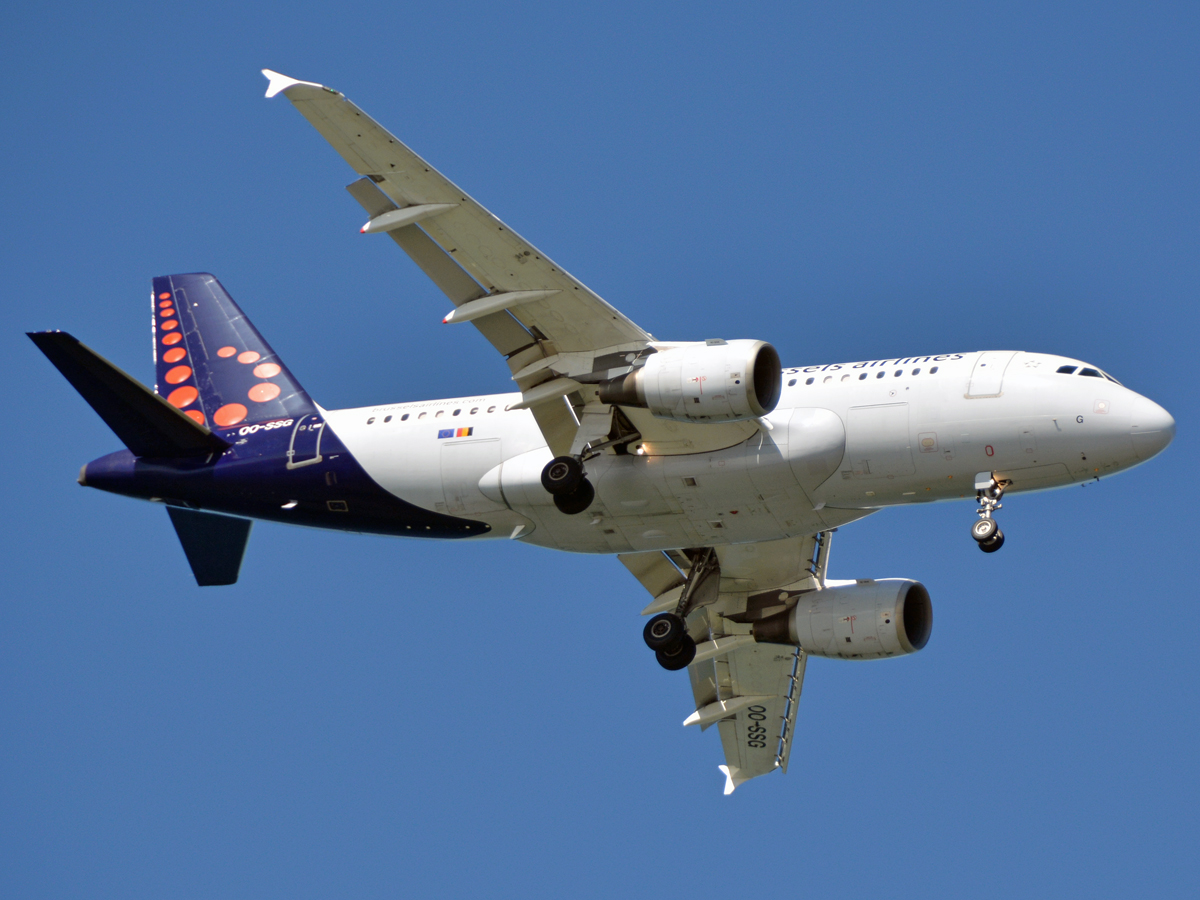 OO-SSG (1160) 2000 Airbus A319-112