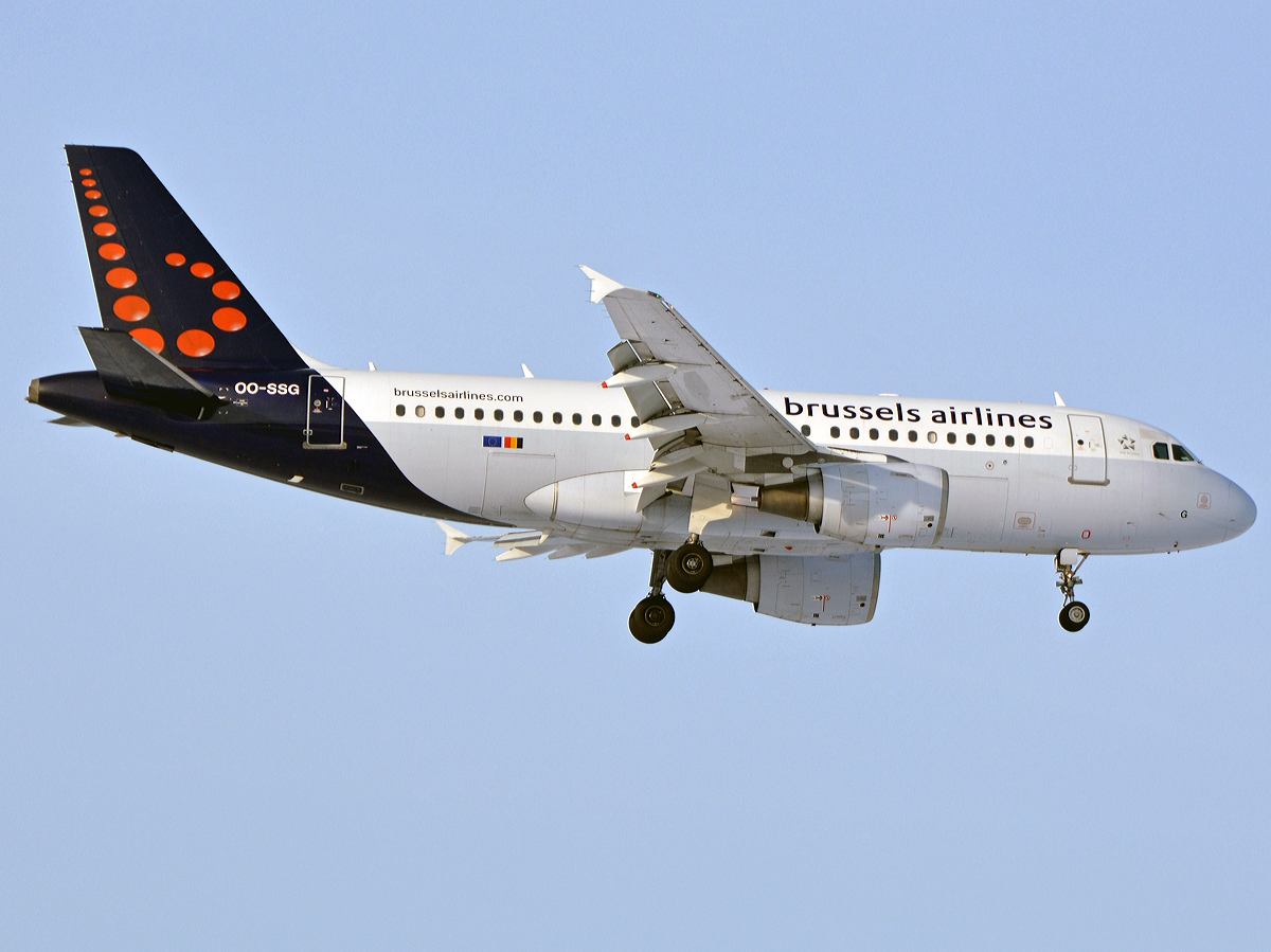 OO-SSG (1160) 2000 Airbus A319-112
