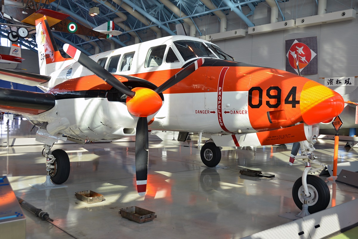 03-3094 · Beech A65 Queen Air · (RJNH)
