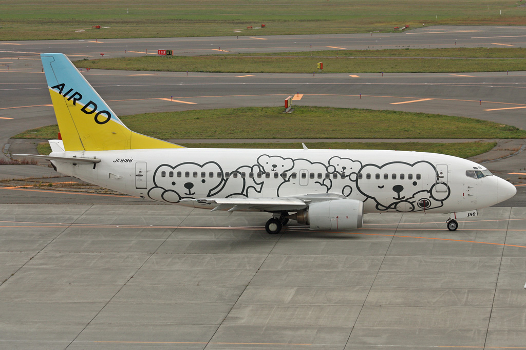 JA8196 · Boeing 737-54K · (CTS / RJCC / RJCJ)