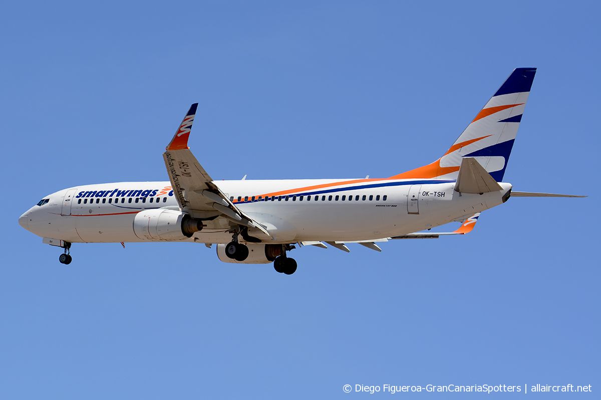 OK-TSH (28231) 2000 Boeing 737-804(WL)