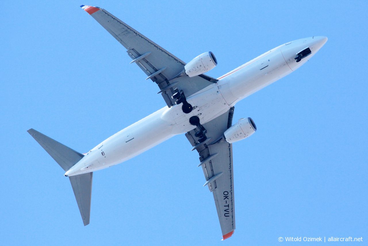 OK-TVU · Boeing 737-86N(WL) · (HER / LGIR)