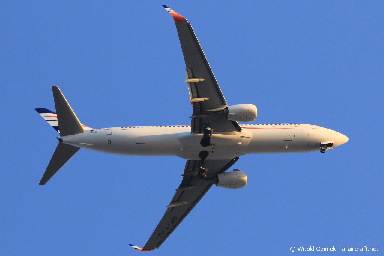 OK-TVU (38025) 2012 Boeing 737-86N(WL)