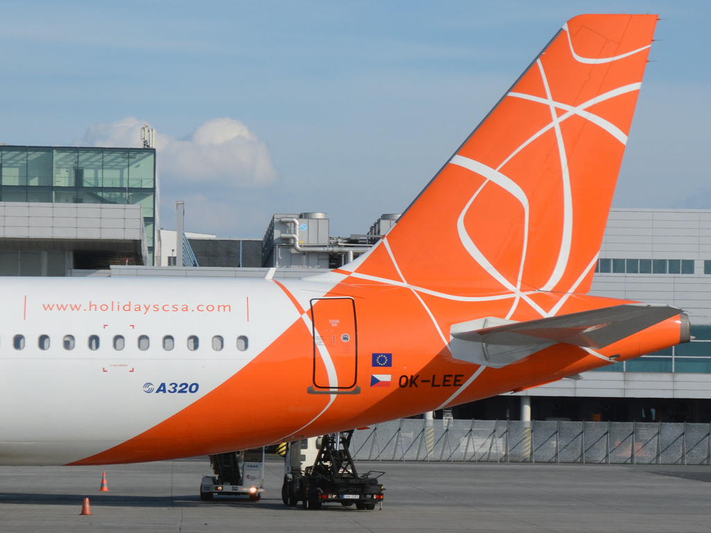 OK-LEE, (cn 2719), Airbus A320-214