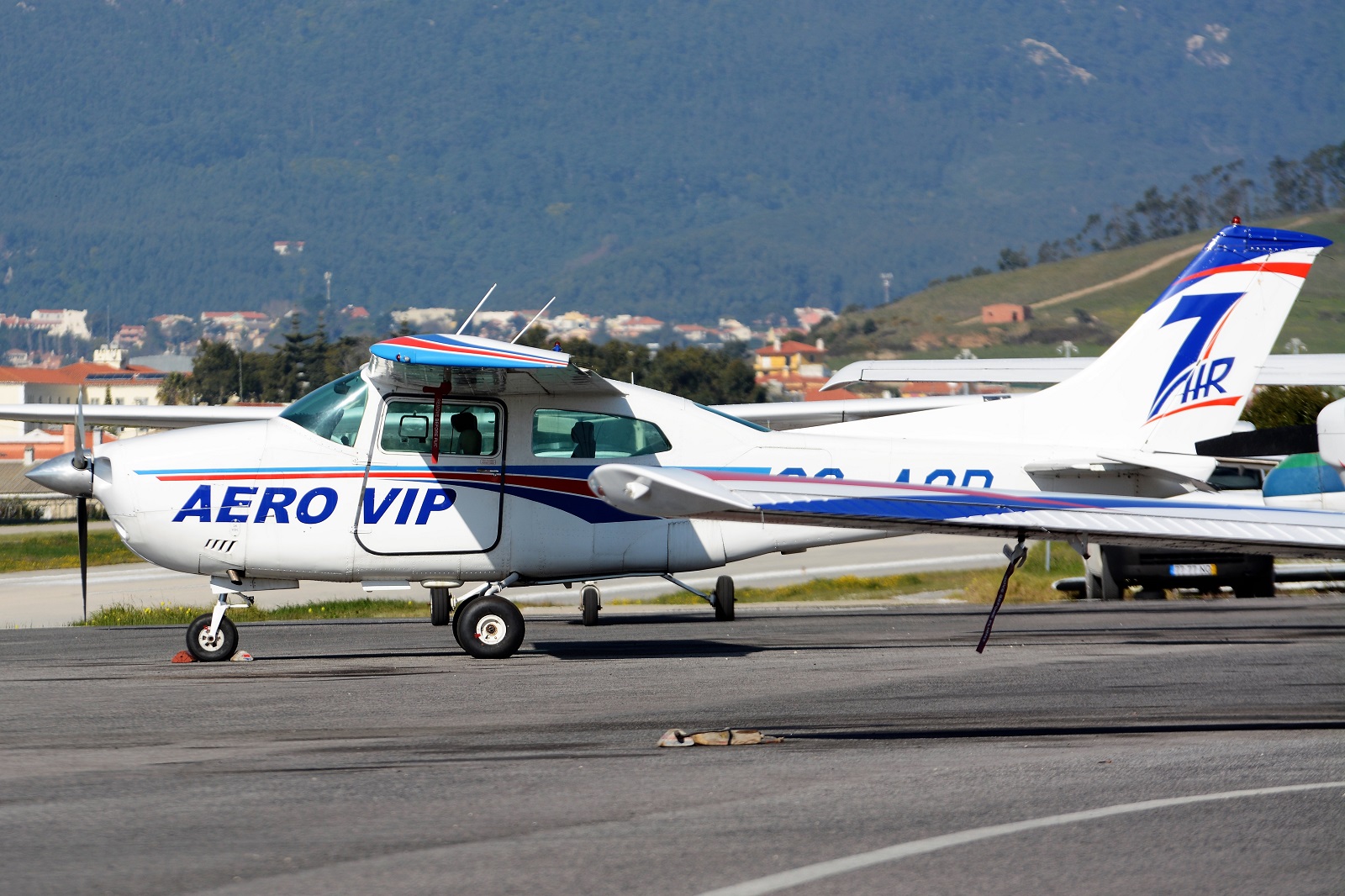 CS-AOD (21059722) Cessna 210L Centurion