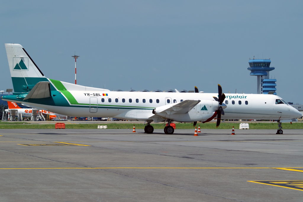 YR-SBL (2000-013) 1995 Saab 2000