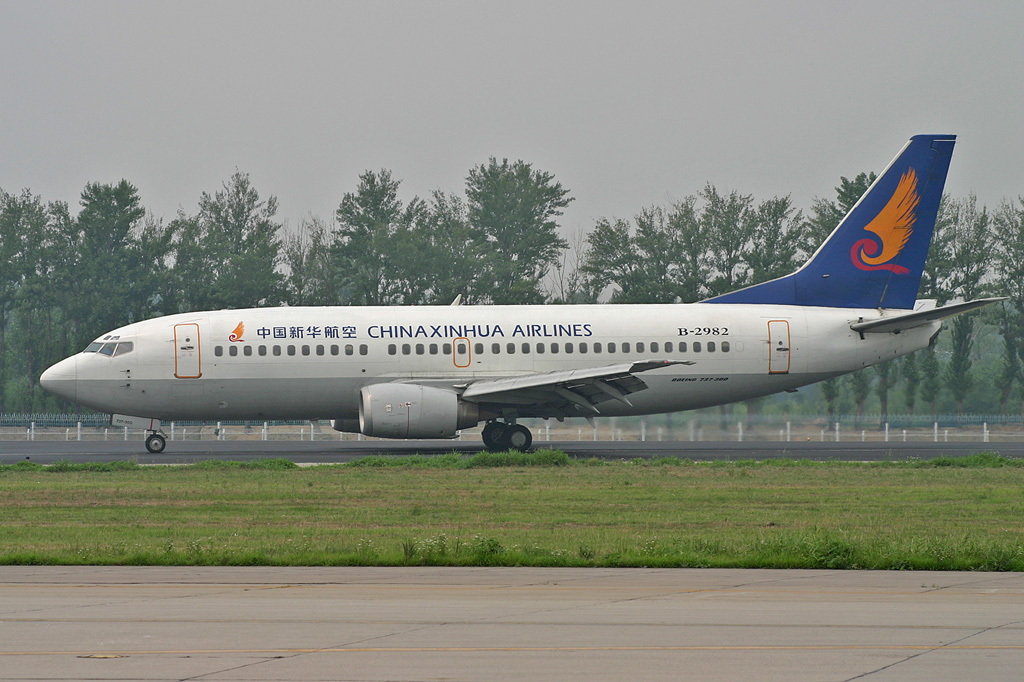 B-2982 · Boeing 737-36Q · (PEK / ZBAA)