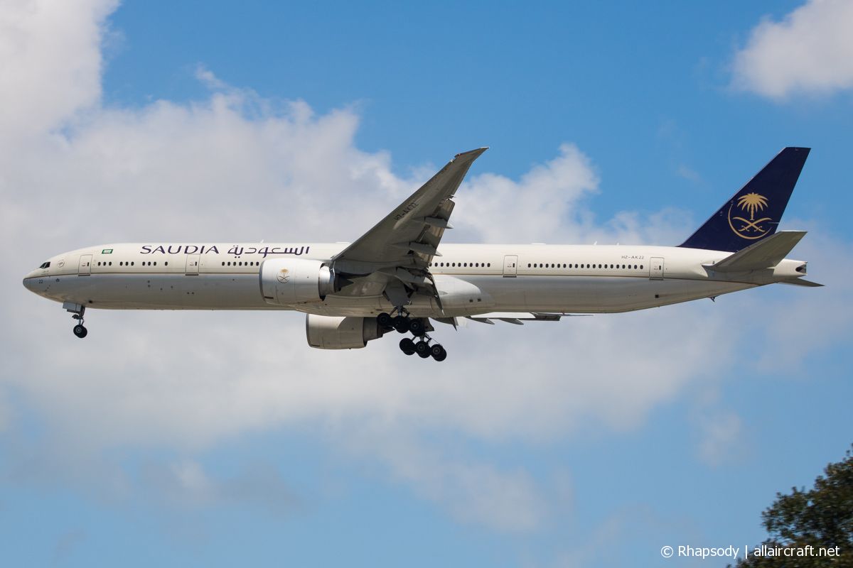 HZ-AK22 (41059) 2013 Boeing 777-368ER