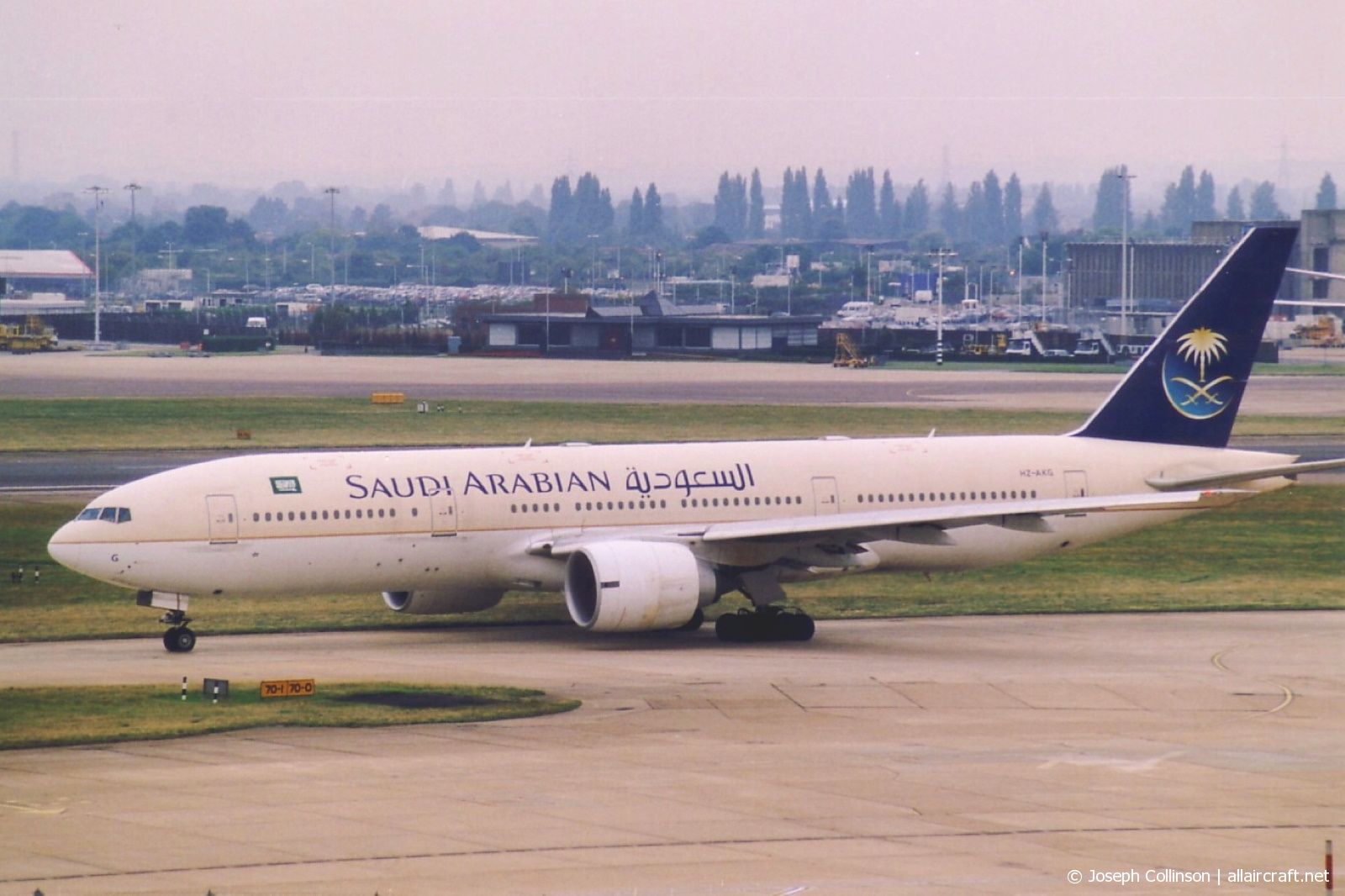 HZ-AKG · Boeing 777-268/ER · (LHR / EGLL)