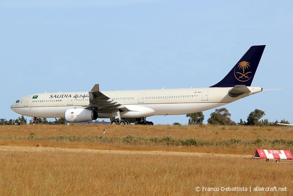 HZ-AQ11 (1724) 2016 Airbus A330-343