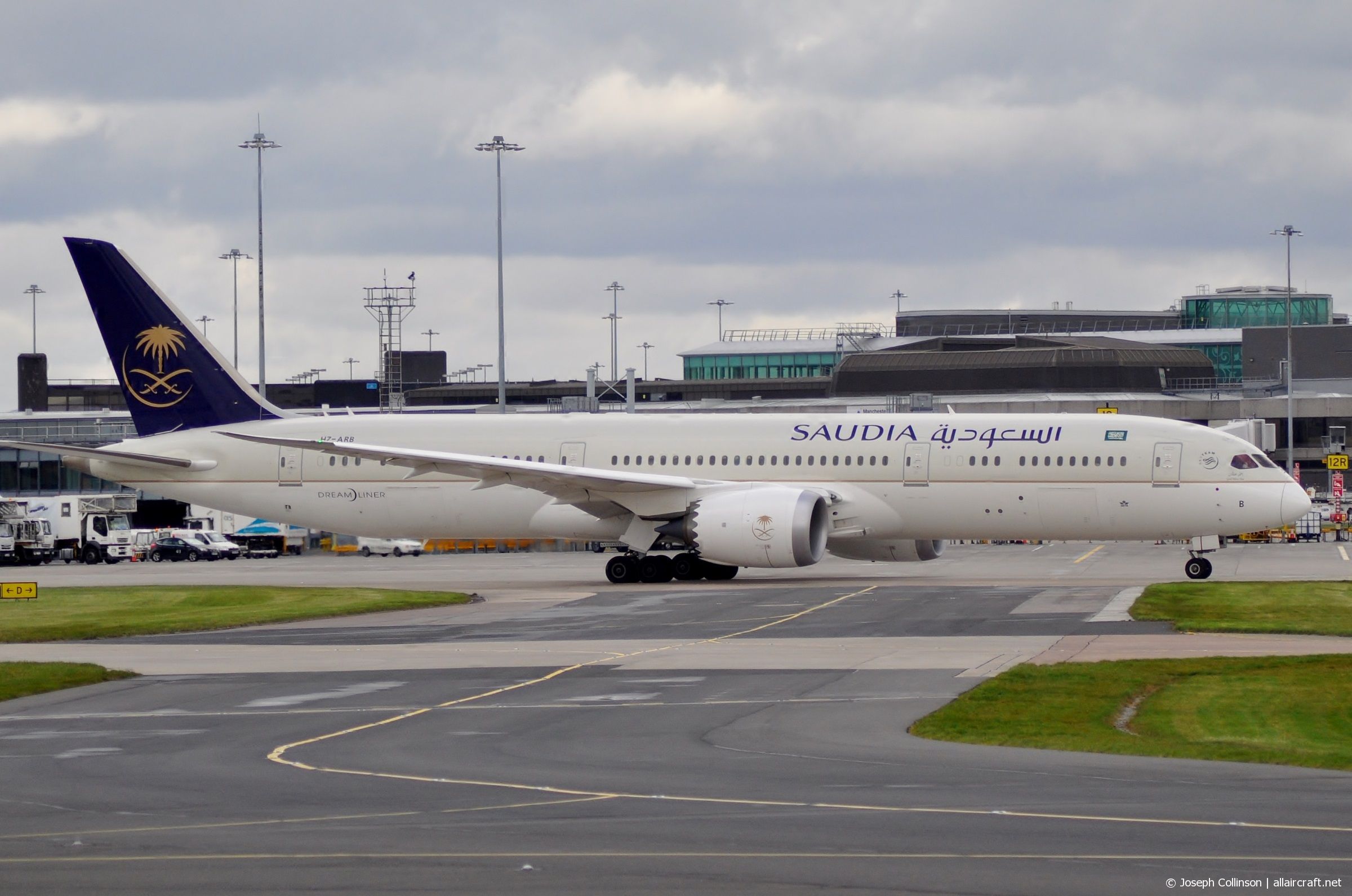 HZ-ARB (cn 41545) Boeing 787-9